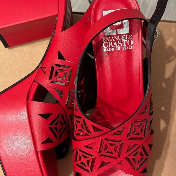 Charles & Keith Red Women's Sandals - Picture 4 of 7